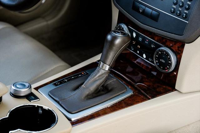 2011 Mercedes-Benz C-CLASS C 300 Luxury