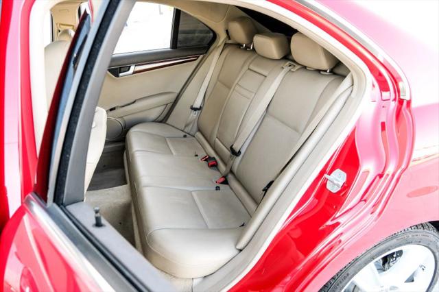 2011 Mercedes-Benz C-CLASS C 300 Luxury