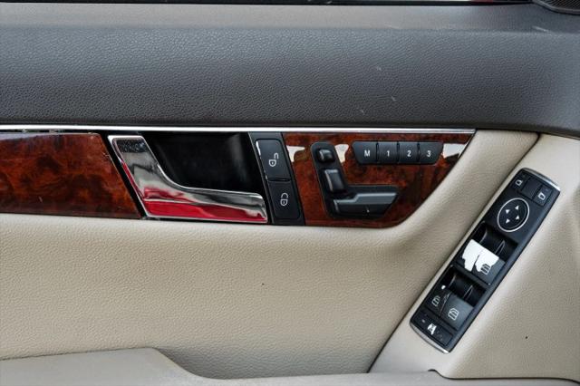 2011 Mercedes-Benz C-CLASS C 300 Luxury