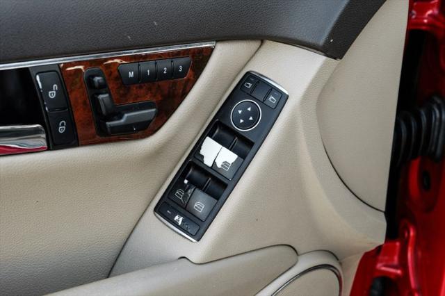 2011 Mercedes-Benz C-CLASS C 300 Luxury