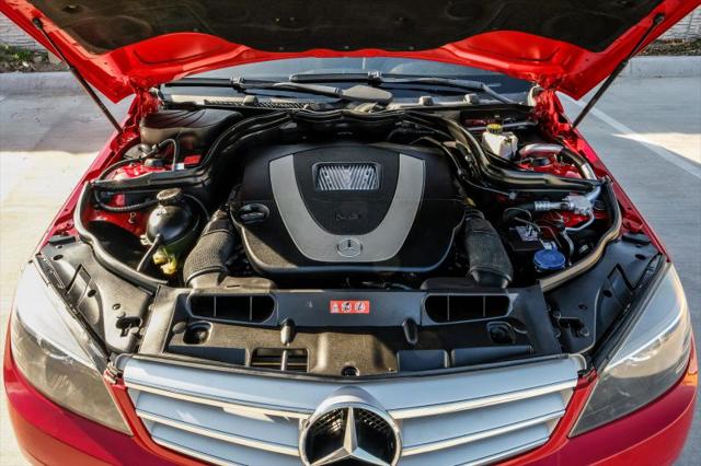 2011 Mercedes-Benz C-CLASS C 300 Luxury