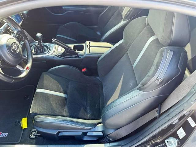 2023 Toyota GR86 Premium