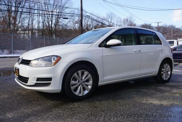 2015 Volkswagen Golf TDI S 4-Door