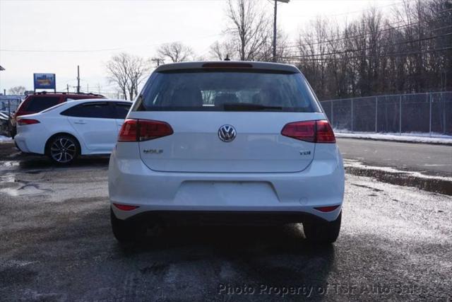 2015 Volkswagen Golf TDI S 4-Door