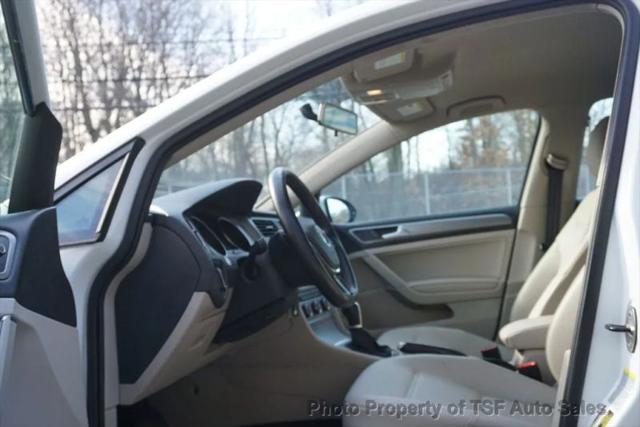 2015 Volkswagen Golf TDI S 4-Door