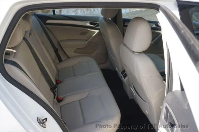2015 Volkswagen Golf TDI S 4-Door