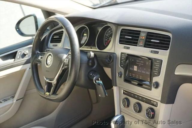 2015 Volkswagen Golf TDI S 4-Door