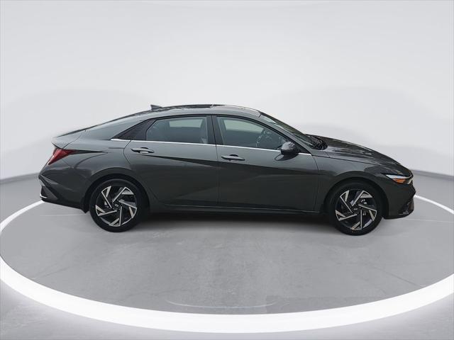 2026 Hyundai Elantra Hybrid Limited