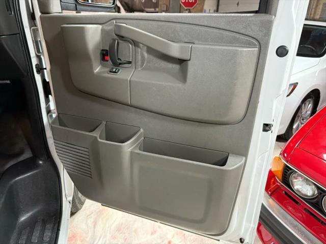 2017 Chevrolet Express Work Van