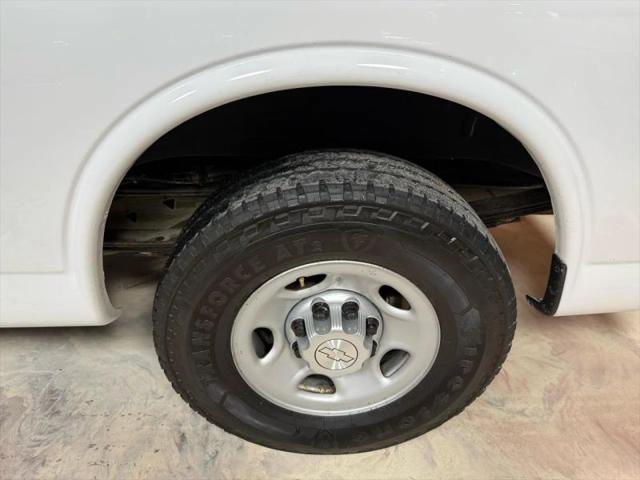 2017 Chevrolet Express Work Van