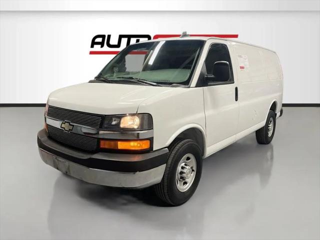 2024 Chevrolet Express Cargo Van RWD 2500 Regular Wheelbase WT