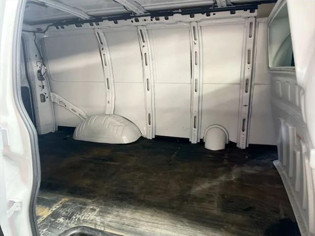 2024 Chevrolet Express Cargo Van RWD 2500 Regular Wheelbase WT