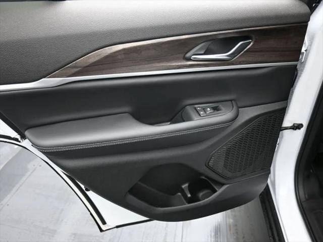 2026 Jeep Grand Cherokee Altitude 4x4