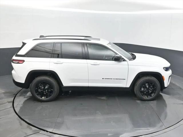 2026 Jeep Grand Cherokee Altitude 4x4