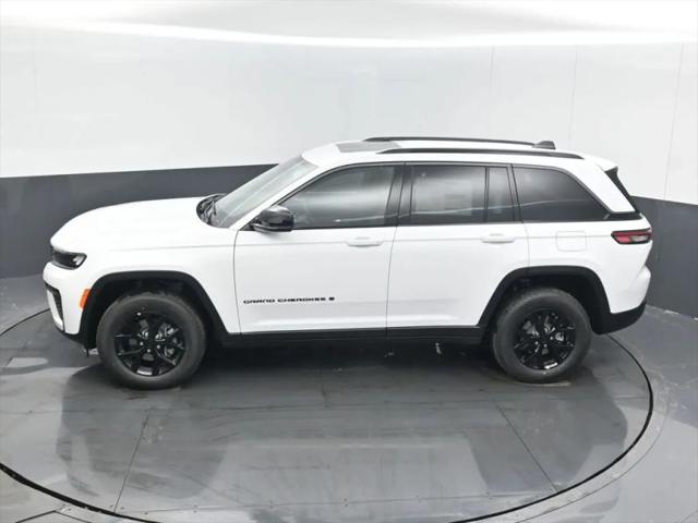 2026 Jeep Grand Cherokee Altitude 4x4
