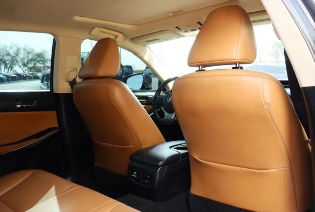 2015 Lexus IS 250 Crafted Line