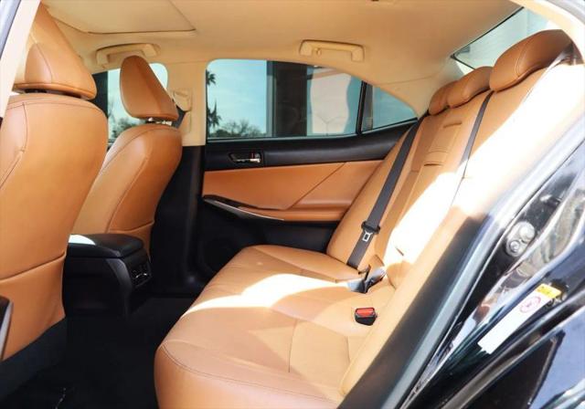 2015 Lexus IS 250 Crafted Line