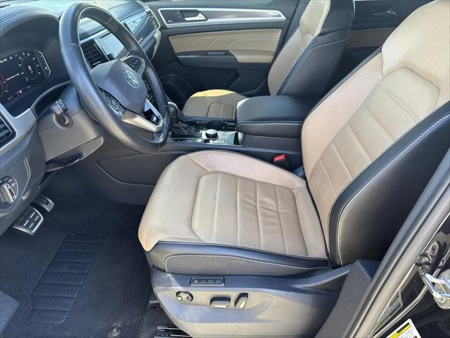2026 Volkswagen Atlas Cross Sport SEL Premium R-Line