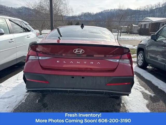 2025 Hyundai Elantra SEL Sport