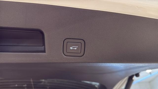 2026 GMC Acadia Denali Ultimate AWD