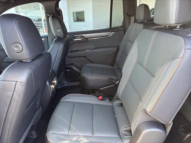 2026 GMC Acadia AT4 AWD