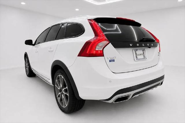 2017 Volvo V60 Cross Country T5