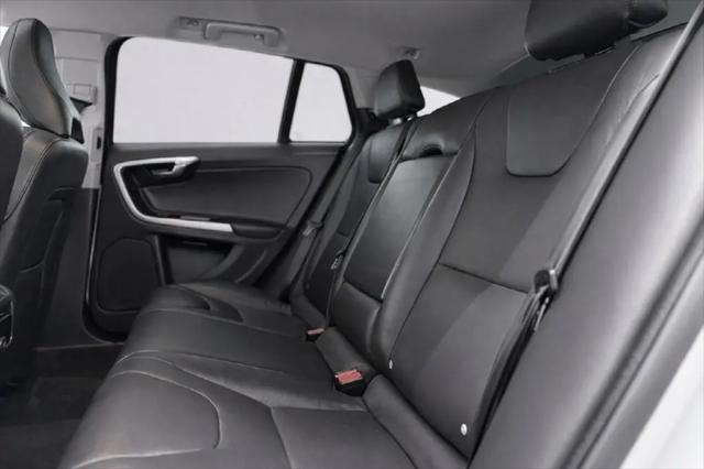 2017 Volvo V60 Cross Country T5