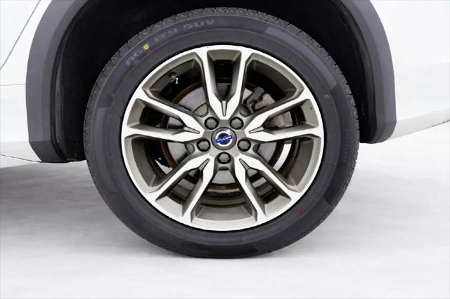 2017 Volvo V60 Cross Country T5