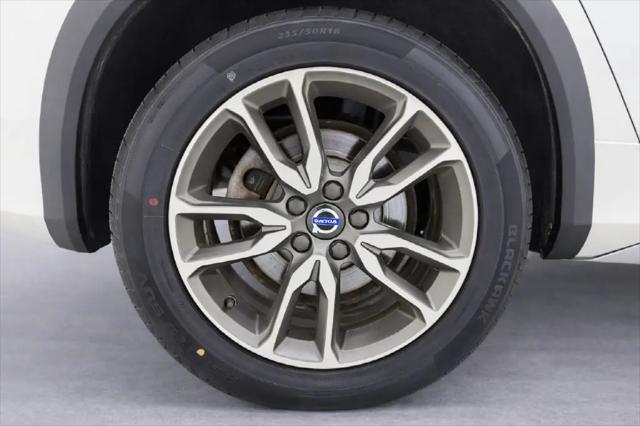2017 Volvo V60 Cross Country T5