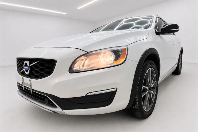 2017 Volvo V60 Cross Country T5