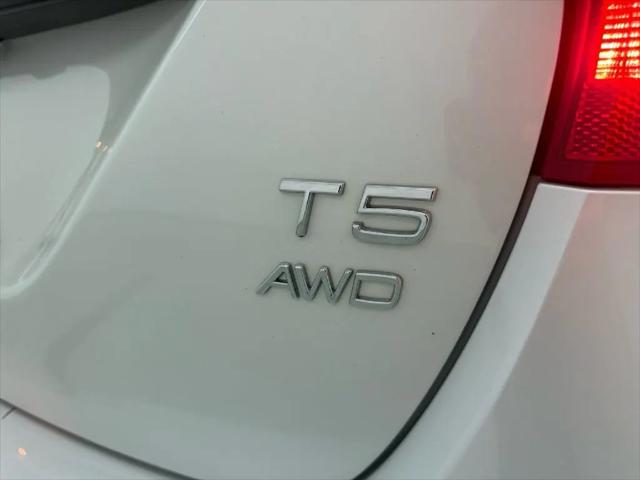 2017 Volvo V60 Cross Country T5