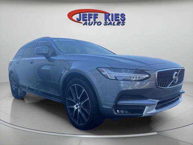 2020 Volvo V90 Cross Country T6