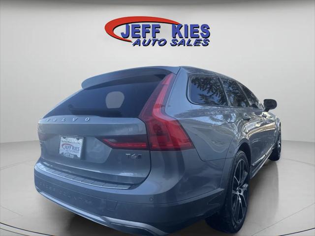 2020 Volvo V90 Cross Country T6