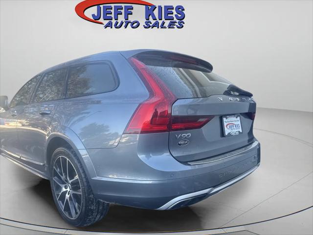 2020 Volvo V90 Cross Country T6