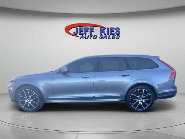2020 Volvo V90 Cross Country T6