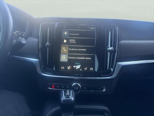 2020 Volvo V90 Cross Country T6