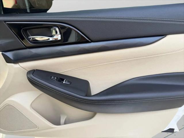 2022 Nissan Maxima Platinum Xtronic CVT