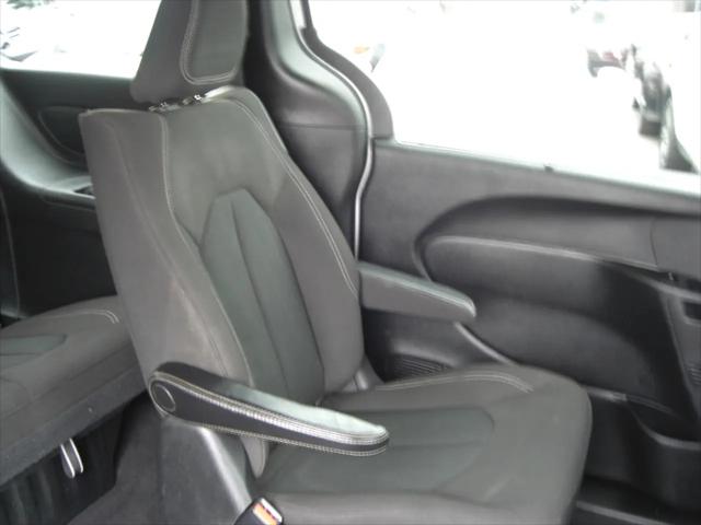 2021 Chrysler Pacifica Hybrid Touring