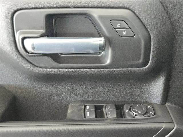 2026 Chevrolet Silverado 1500 2WD Crew Cab Short Bed Custom