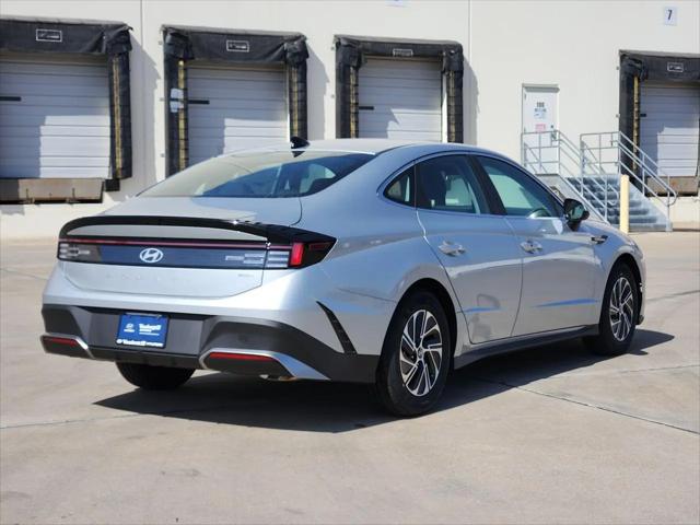 2026 Hyundai Sonata Hybrid Blue