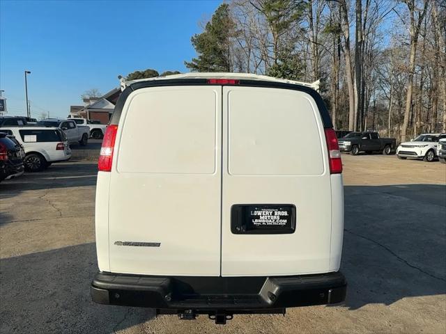 2022 Chevrolet Express Cargo Van RWD 2500 Regular Wheelbase WT