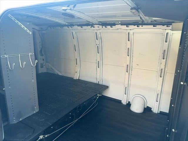 2022 Chevrolet Express Cargo Van RWD 2500 Regular Wheelbase WT