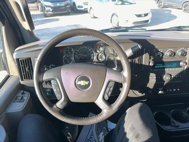 2022 Chevrolet Express Cargo Van RWD 2500 Regular Wheelbase WT