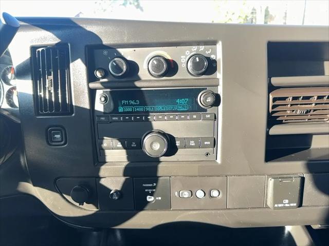 2022 Chevrolet Express Cargo Van RWD 2500 Regular Wheelbase WT