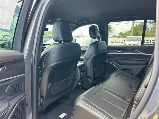 2026 Jeep Grand Cherokee Limited 4x2