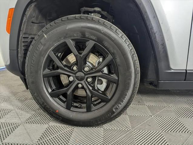 2026 Jeep Grand Cherokee Altitude 4x2