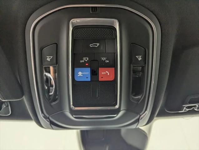 2026 Jeep Grand Cherokee Altitude 4x2