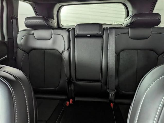 2026 Jeep Grand Cherokee Altitude 4x2