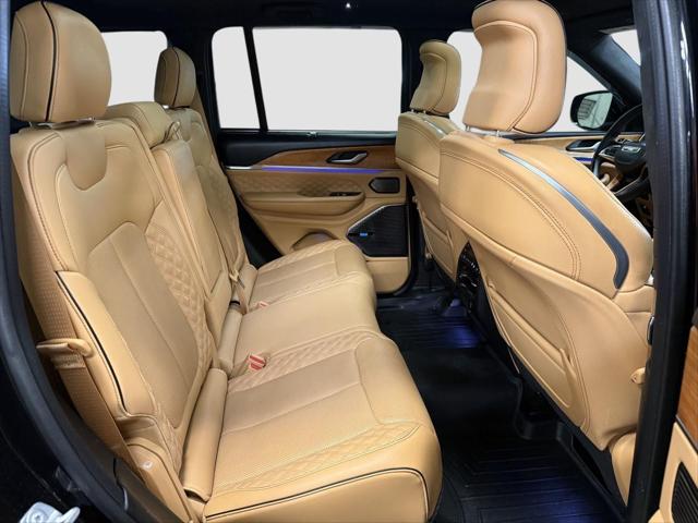 2022 Jeep Grand Cherokee Summit Reserve
