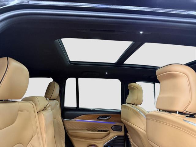 2022 Jeep Grand Cherokee Summit Reserve